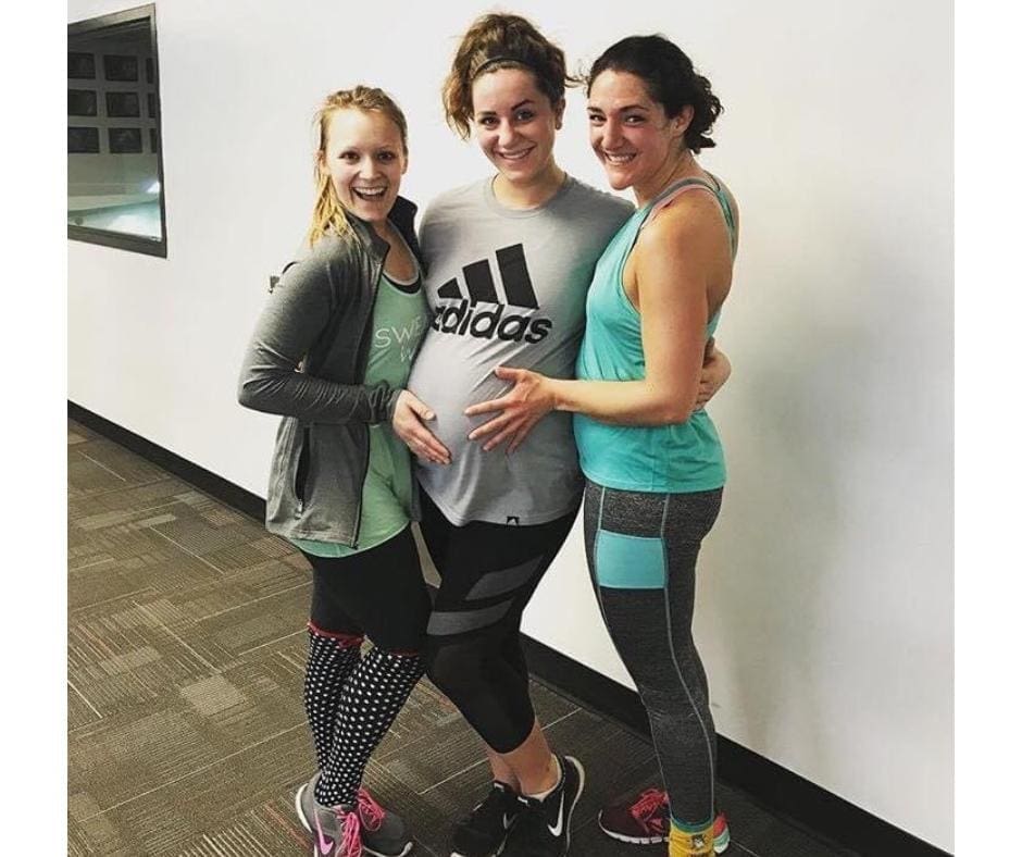 Pregnant Chelsey with friends in early 2018.