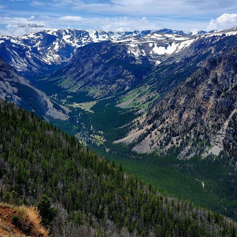 A photo the author took of the mountains and valley along the physical representation of her self-healing journey.