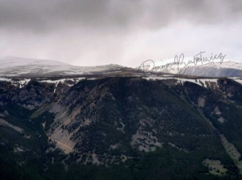 A photo of the mountains in Montana taken by the author.